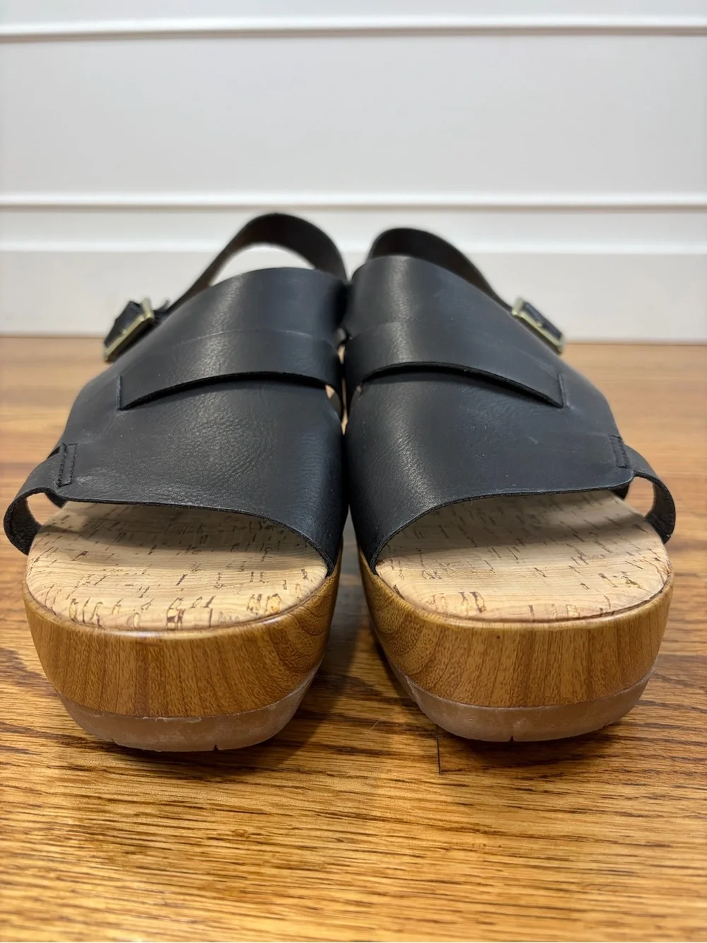 Korks Lynda Platform Cork Wedge Sandal Black Leather (9)